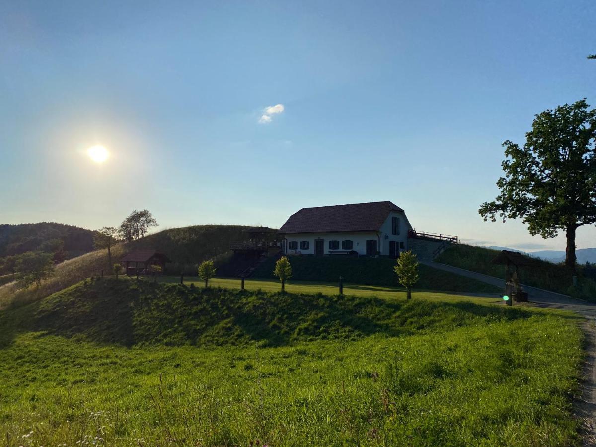 Вілла Wooden Hut At Tourist Farm Artisek Store Екстер'єр фото