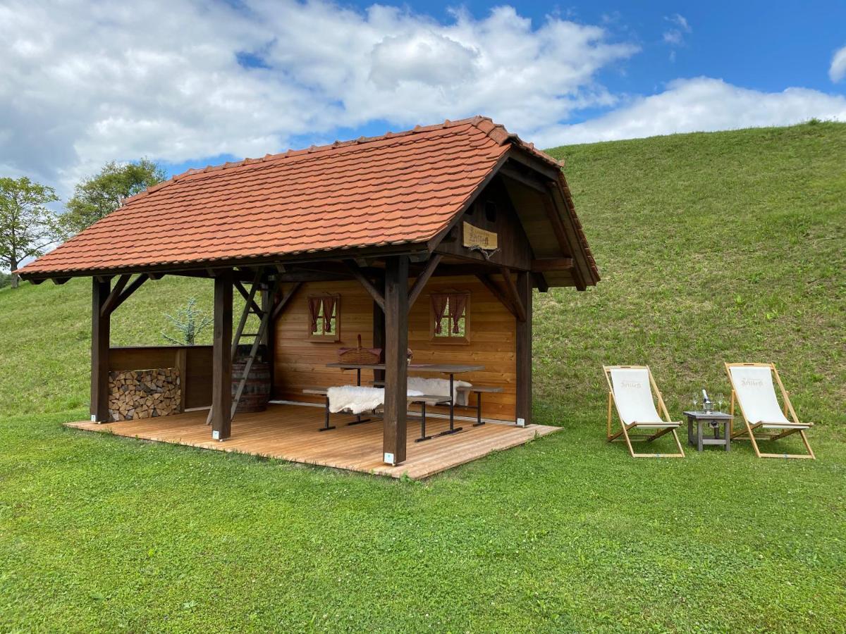 Вілла Wooden Hut At Tourist Farm Artisek Store Екстер'єр фото