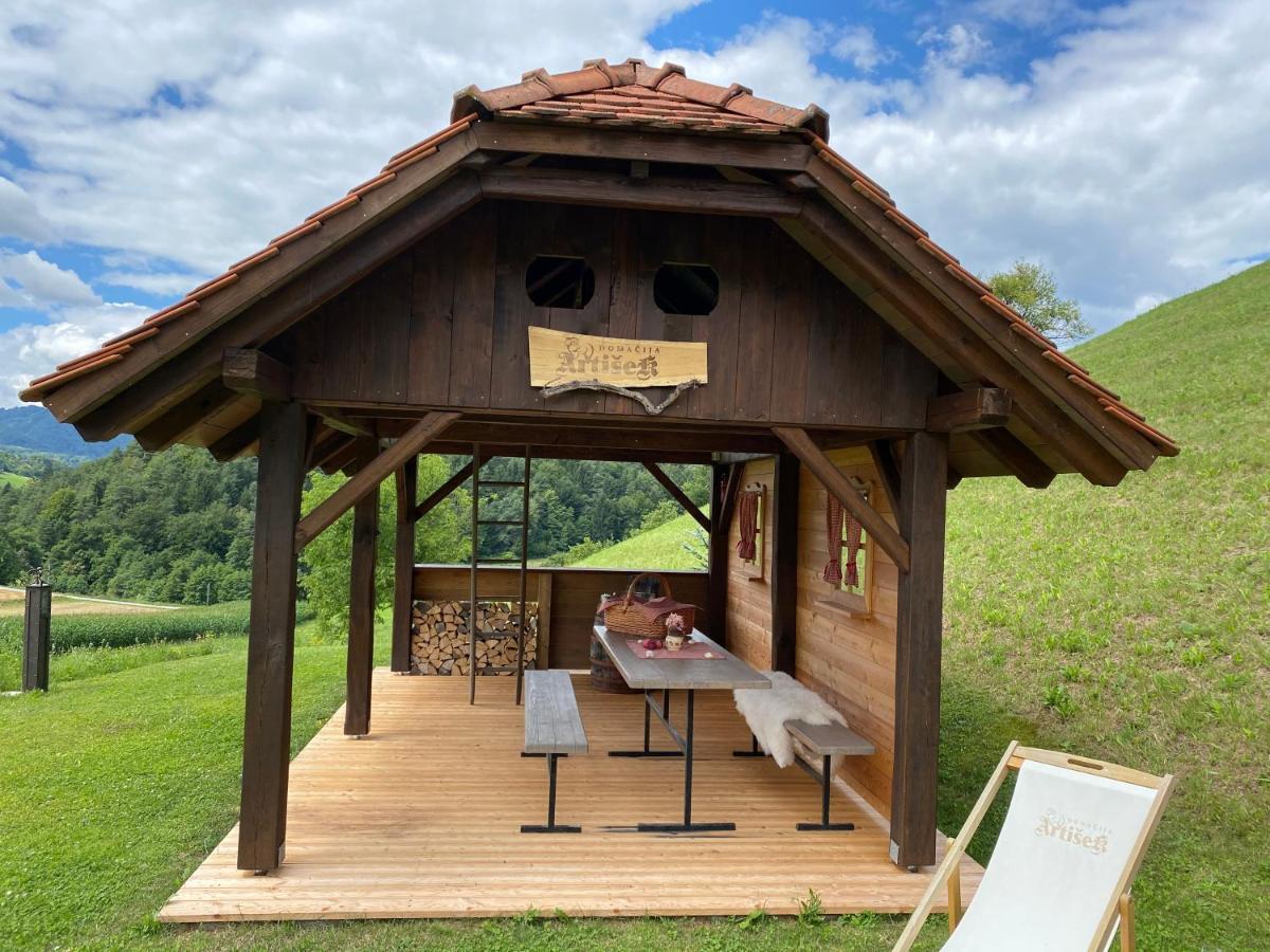 Вілла Wooden Hut At Tourist Farm Artisek Store Екстер'єр фото